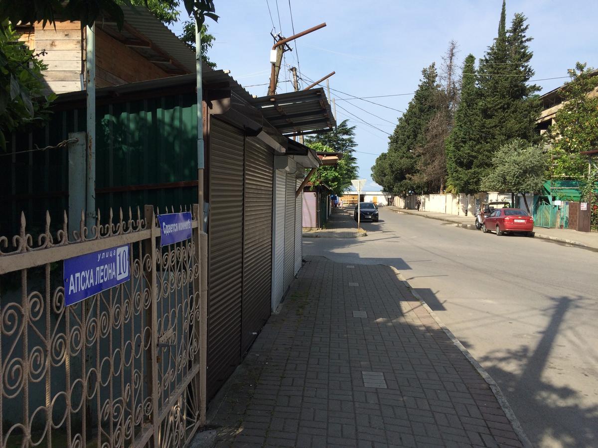 Частный Дом У Моря Гагра Екстериор снимка